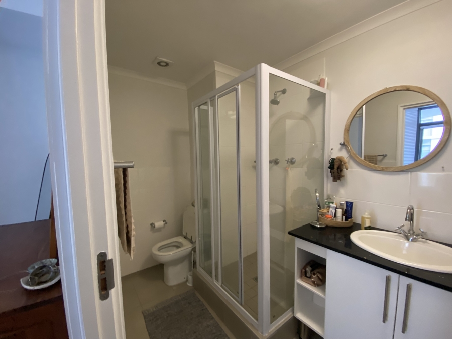 To Let 1 Bedroom Property for Rent in Muizenberg Western Cape